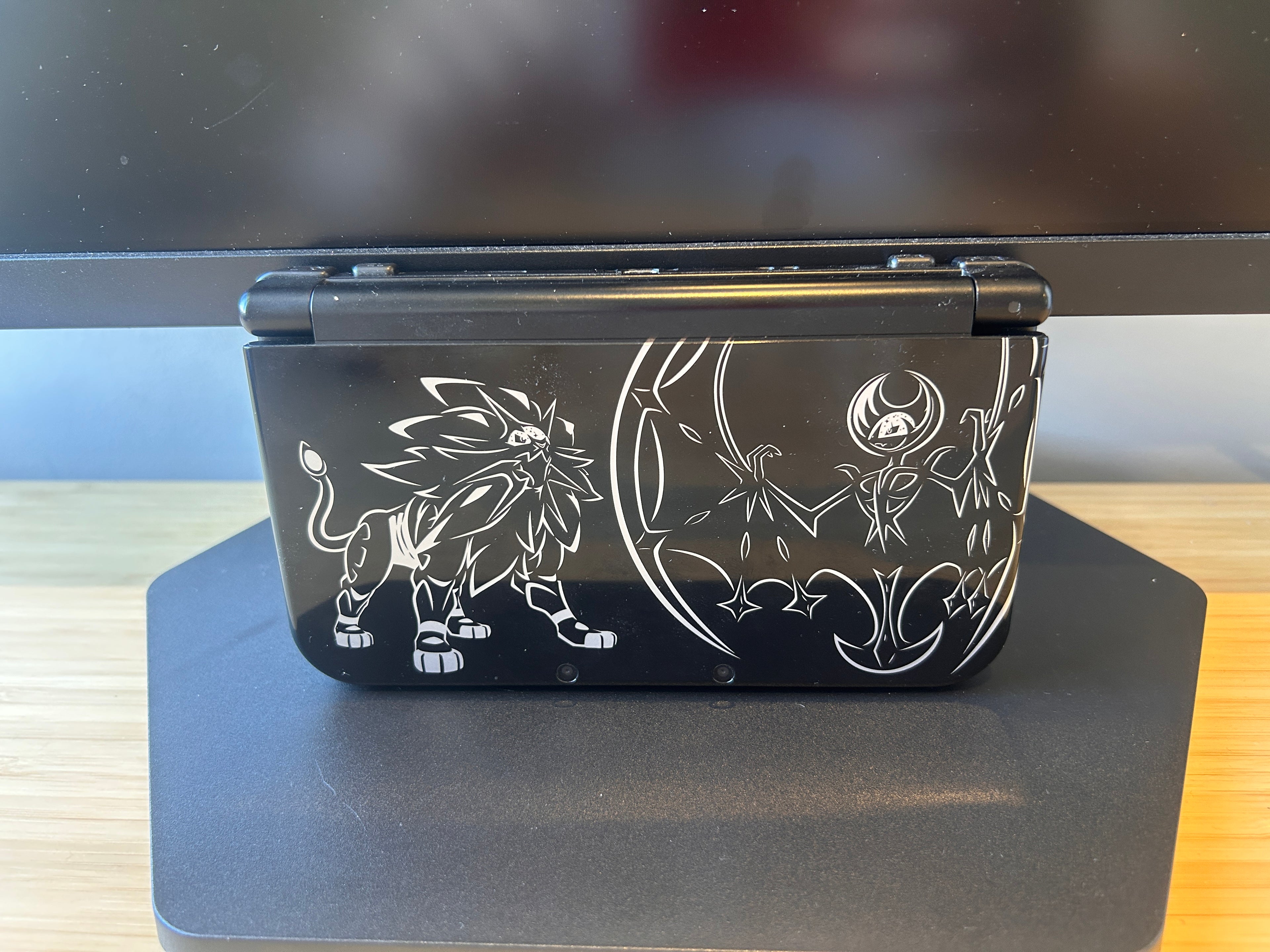 New Nintendo 3DS XL, Sun and Moon Edition Console, With Charger Good Condition