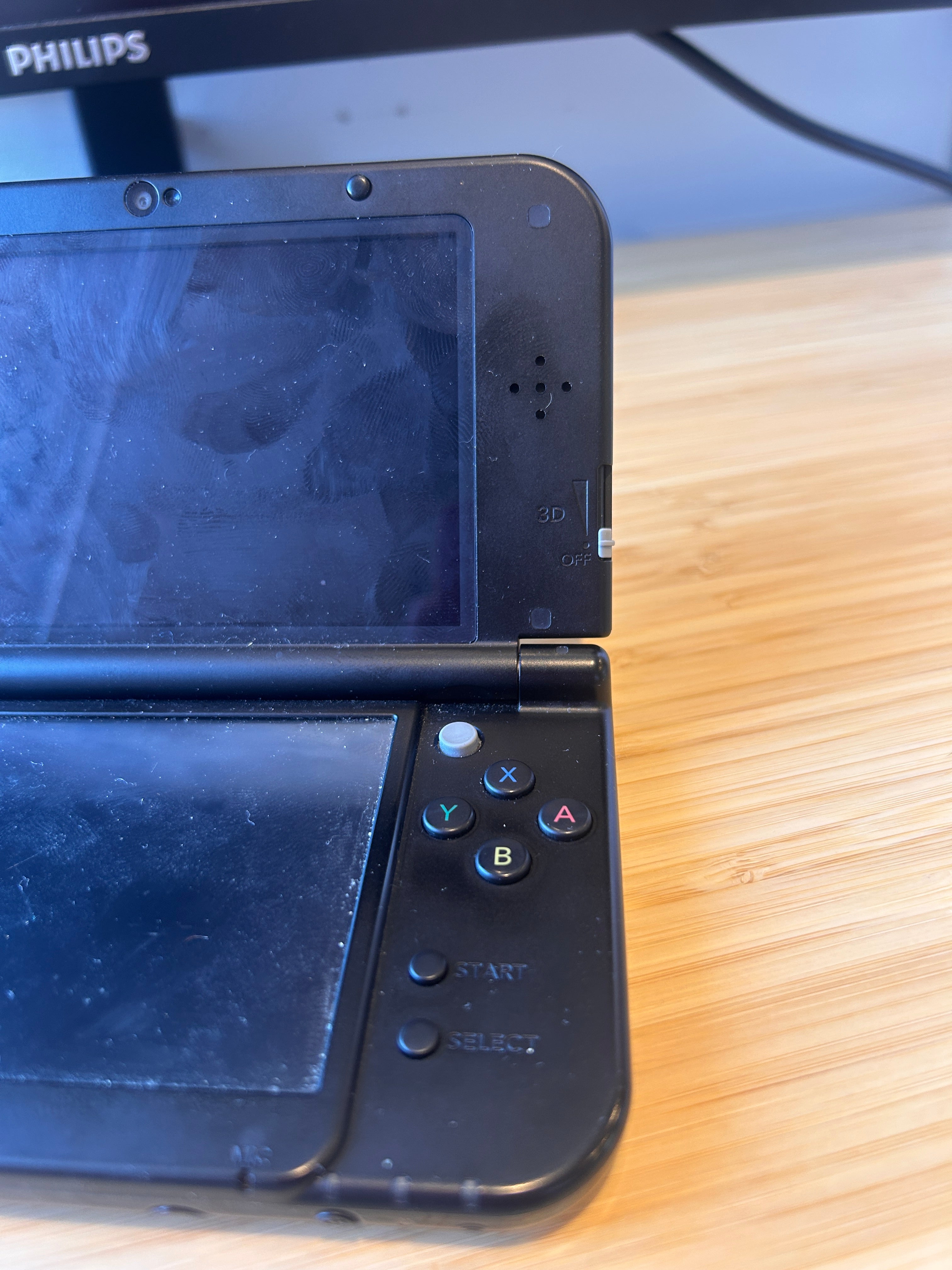 New Nintendo 3DS XL, Sun and Moon Edition Console, With Charger Good Condition