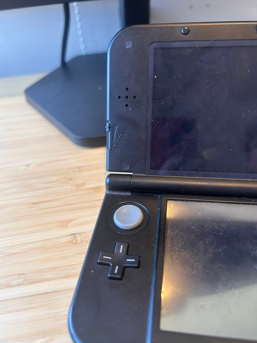 New Nintendo 3DS XL, Sun and Moon Edition Console, With Charger Good Condition
