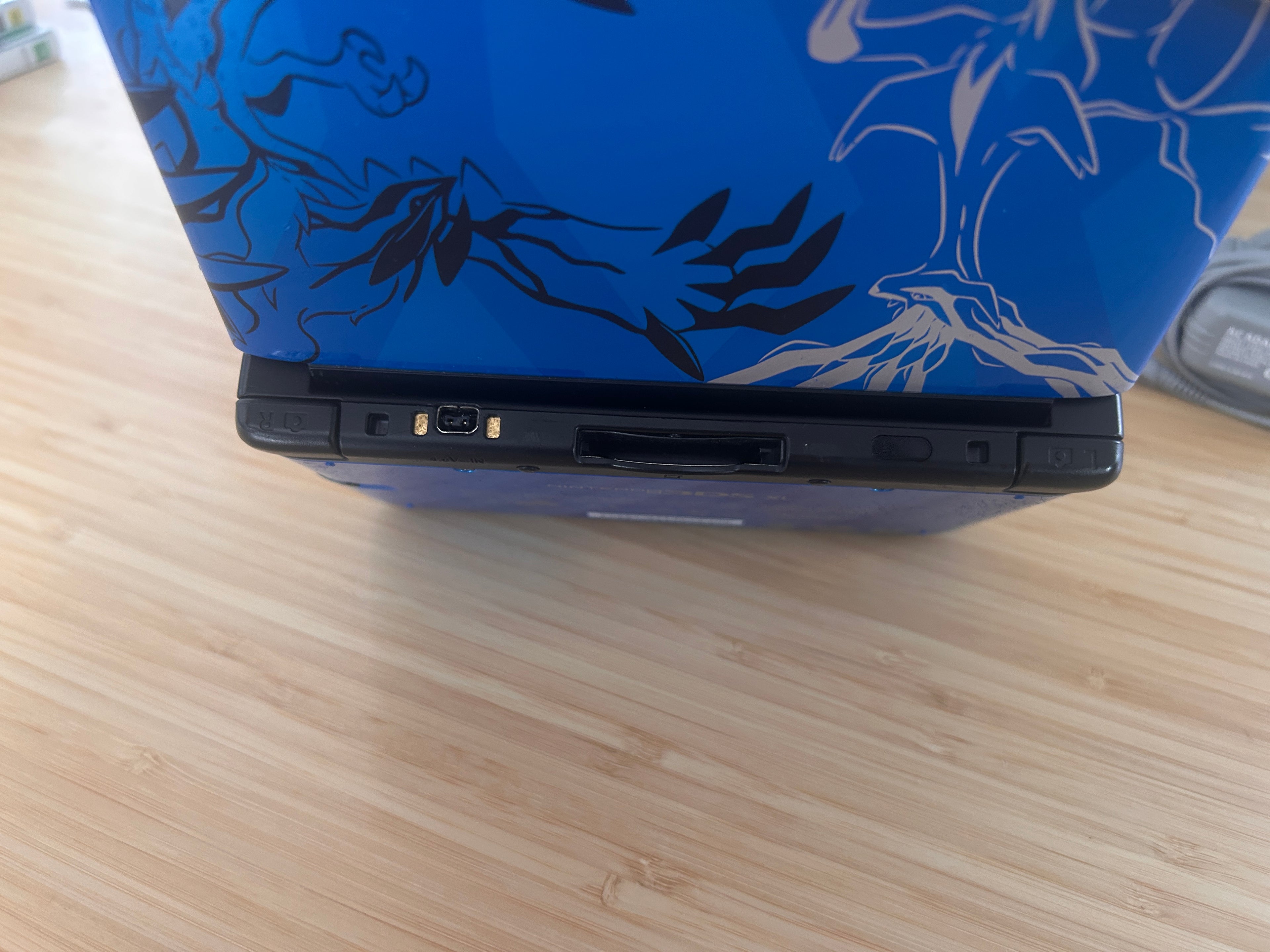 Nintendo 3DS XL Console Pokemon XY Xerneas Yveltal PAL Blue Read Description