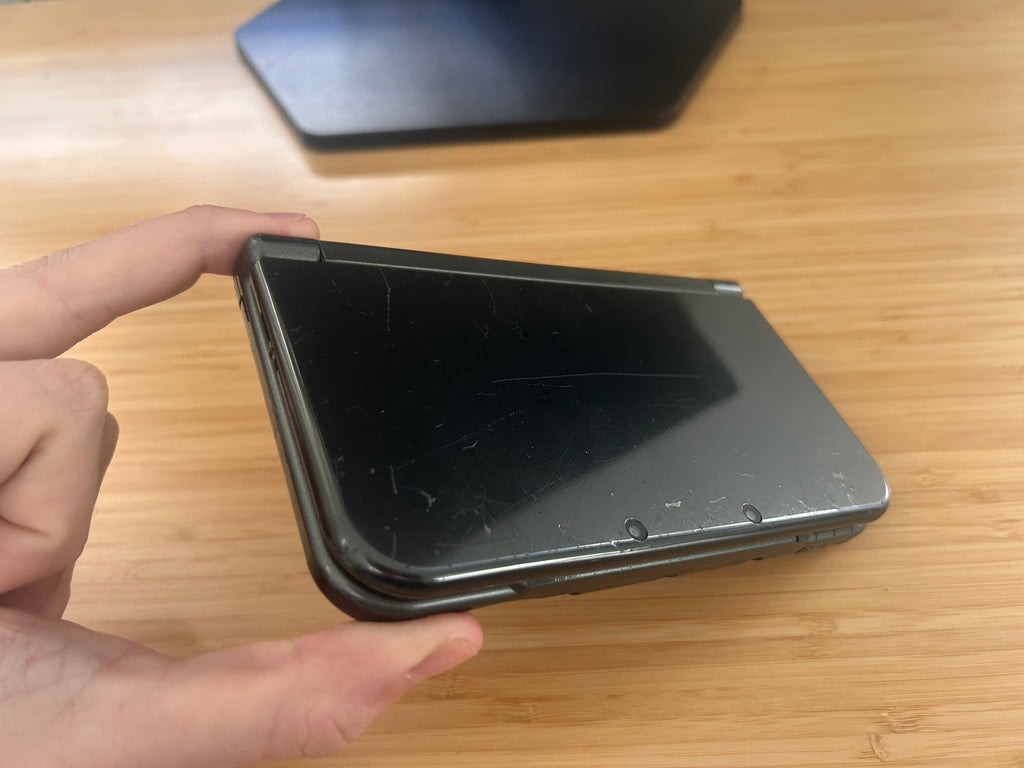 New Nintendo 3DS XL - Metallic Black, Top IPS, PAL, Charger, New Shell needed