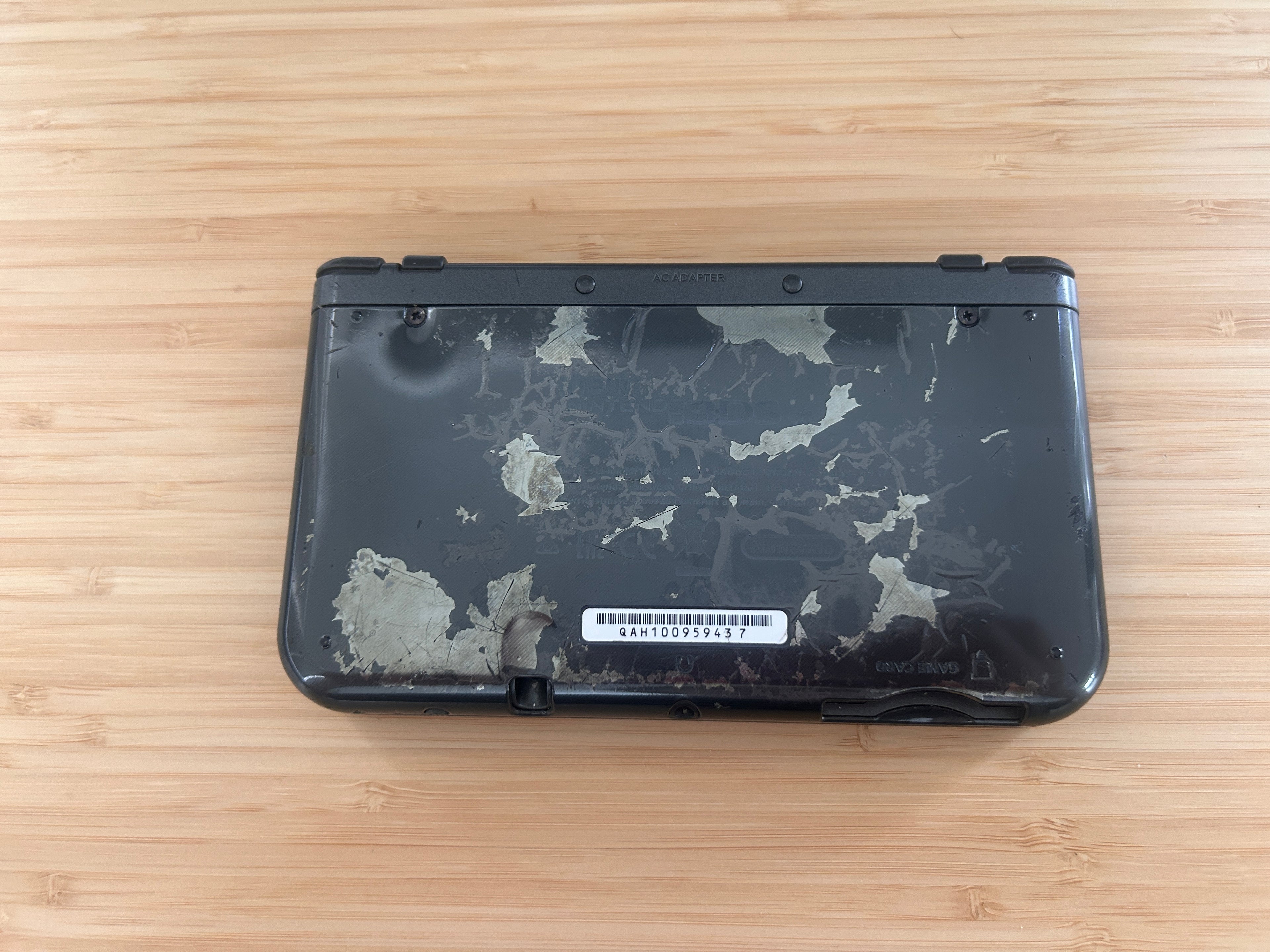 New Nintendo 3DS XL - Metallic Black, Top IPS, PAL, Charger, New Shell needed