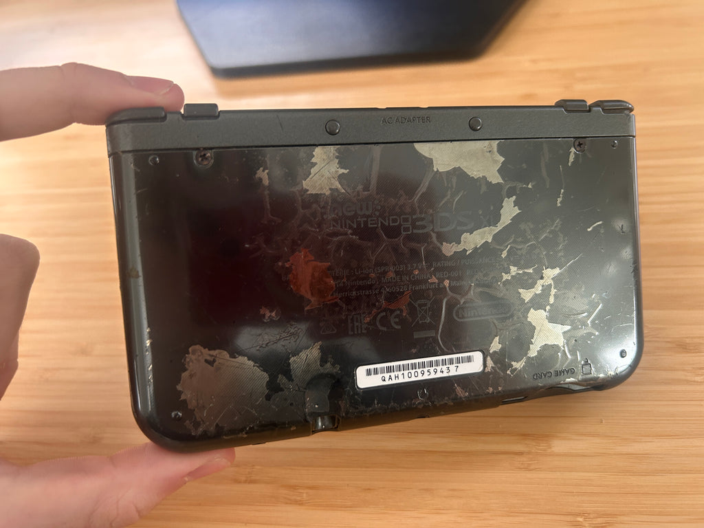 New Nintendo 3DS XL - Metallic Black, Top IPS, PAL, Charger, New Shell needed