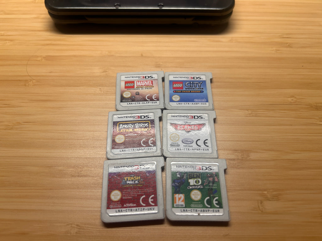 New Nintendo 3DS XL Console Grey PAL, Good Condition, Case and Games Bundle