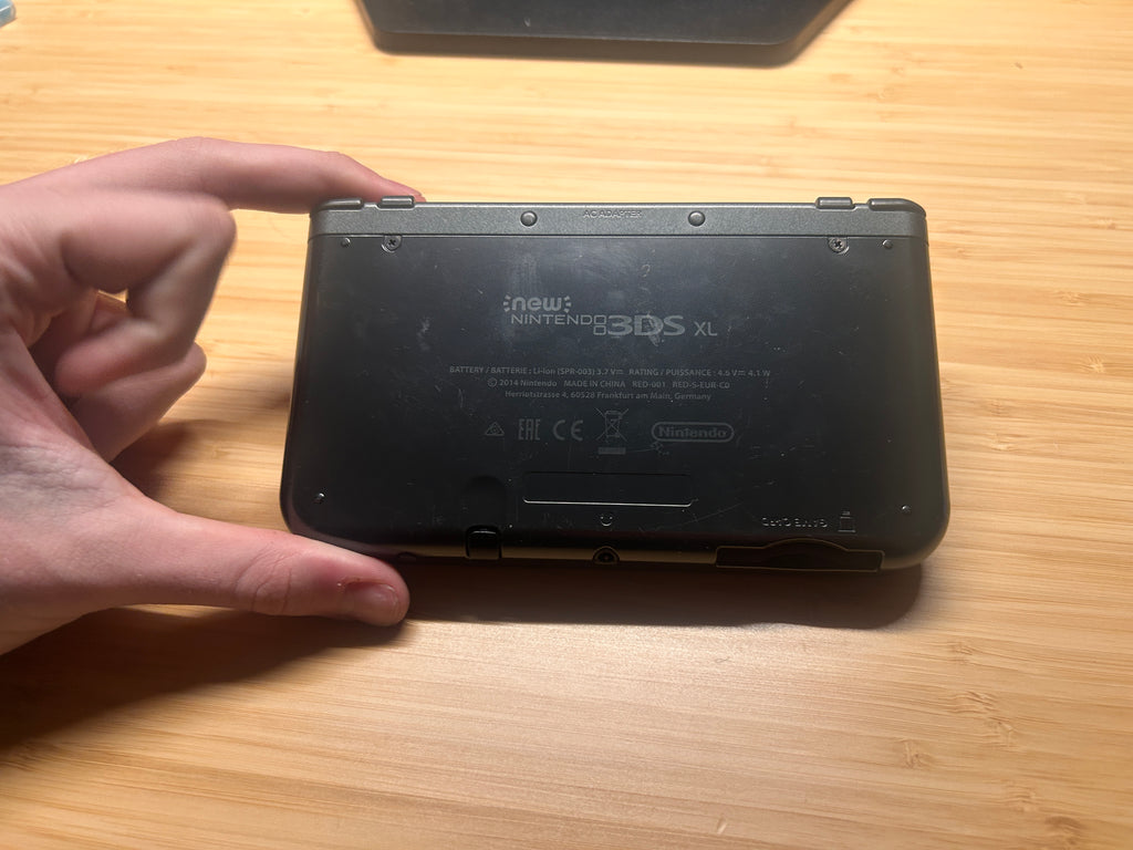 New Nintendo 3DS XL Console Grey PAL, Good Condition, Case and Games Bundle