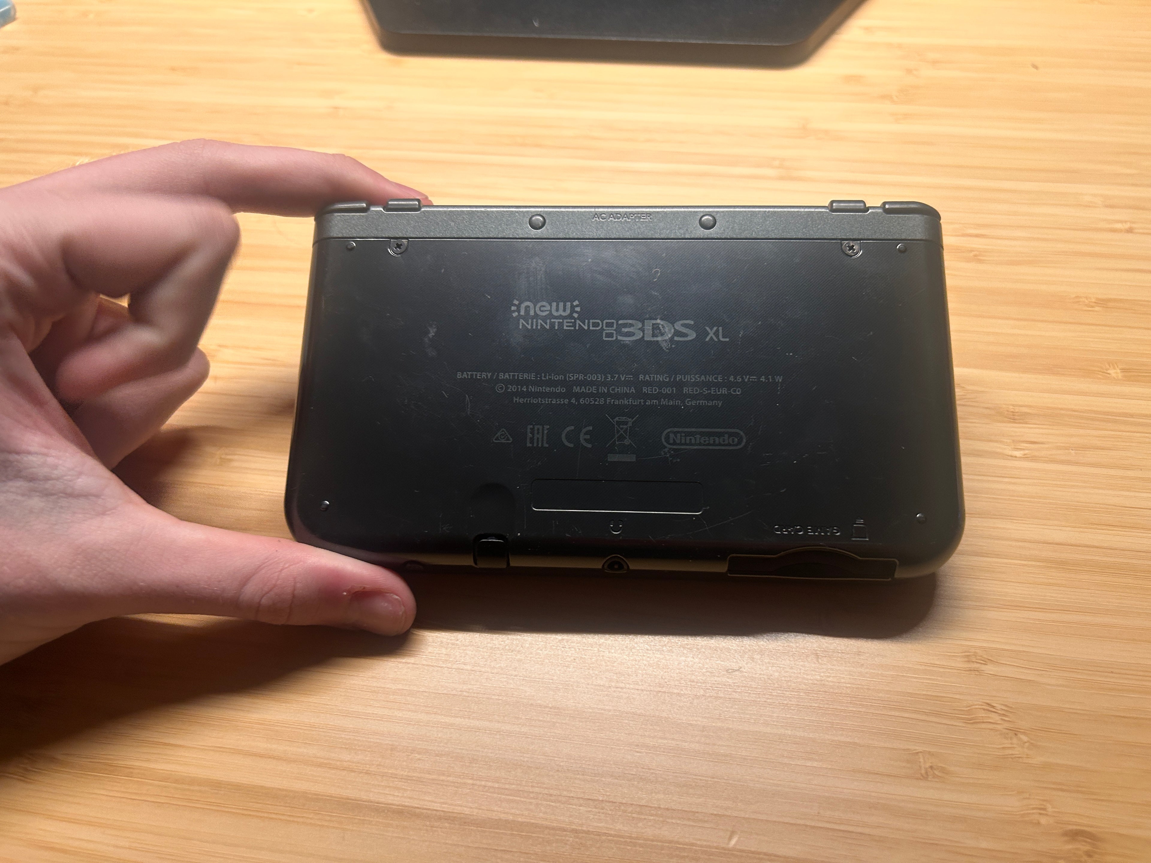 New Nintendo 3DS XL Console Grey PAL, Good Condition, Case and Games Bundle