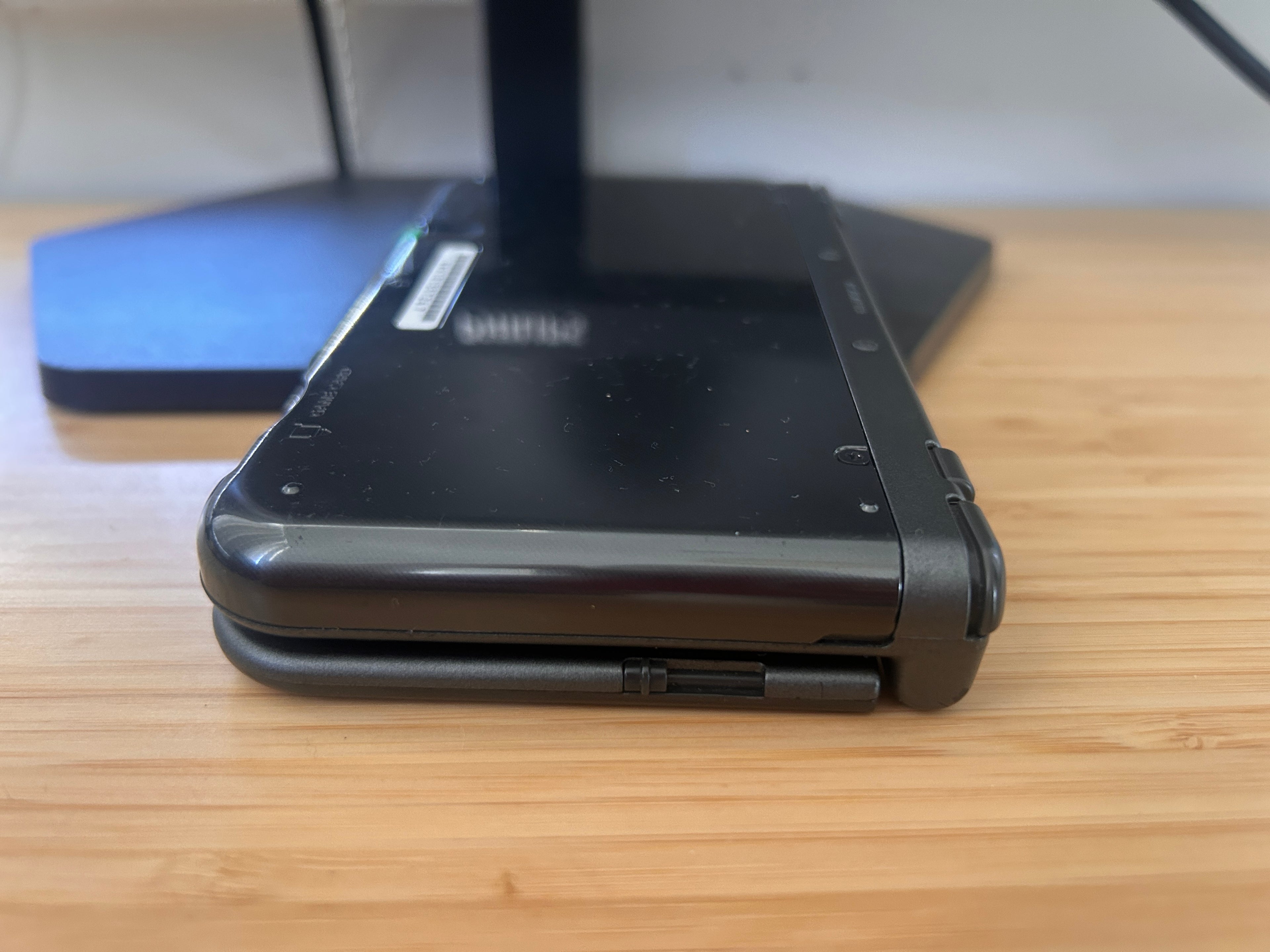 New Nintendo 3DS XL - Metallic Black, PAL, Charger and Case