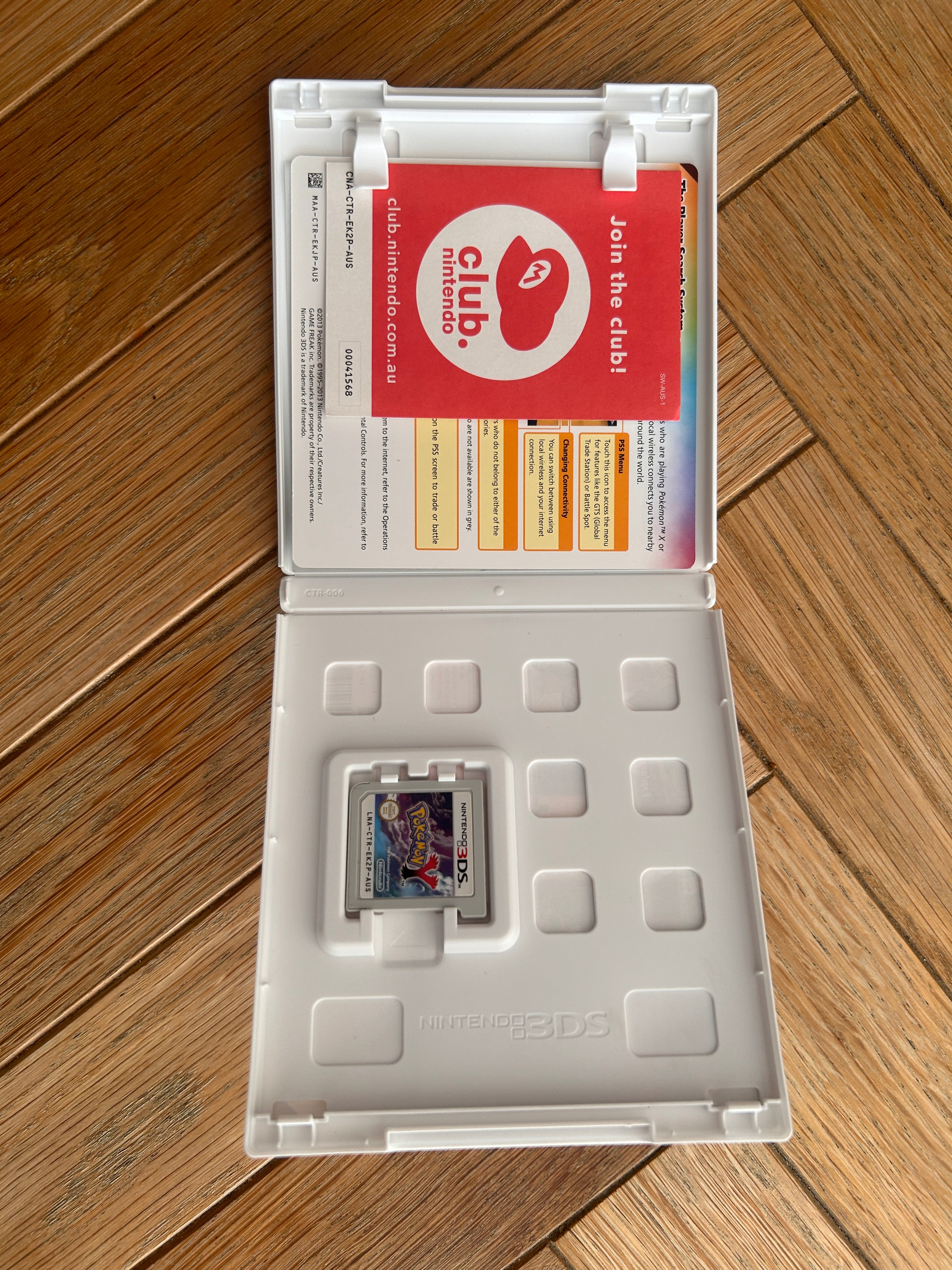 Pokémon Y (Nintendo 3DS, 2013 PAL) Complete With Manual CIB VGC