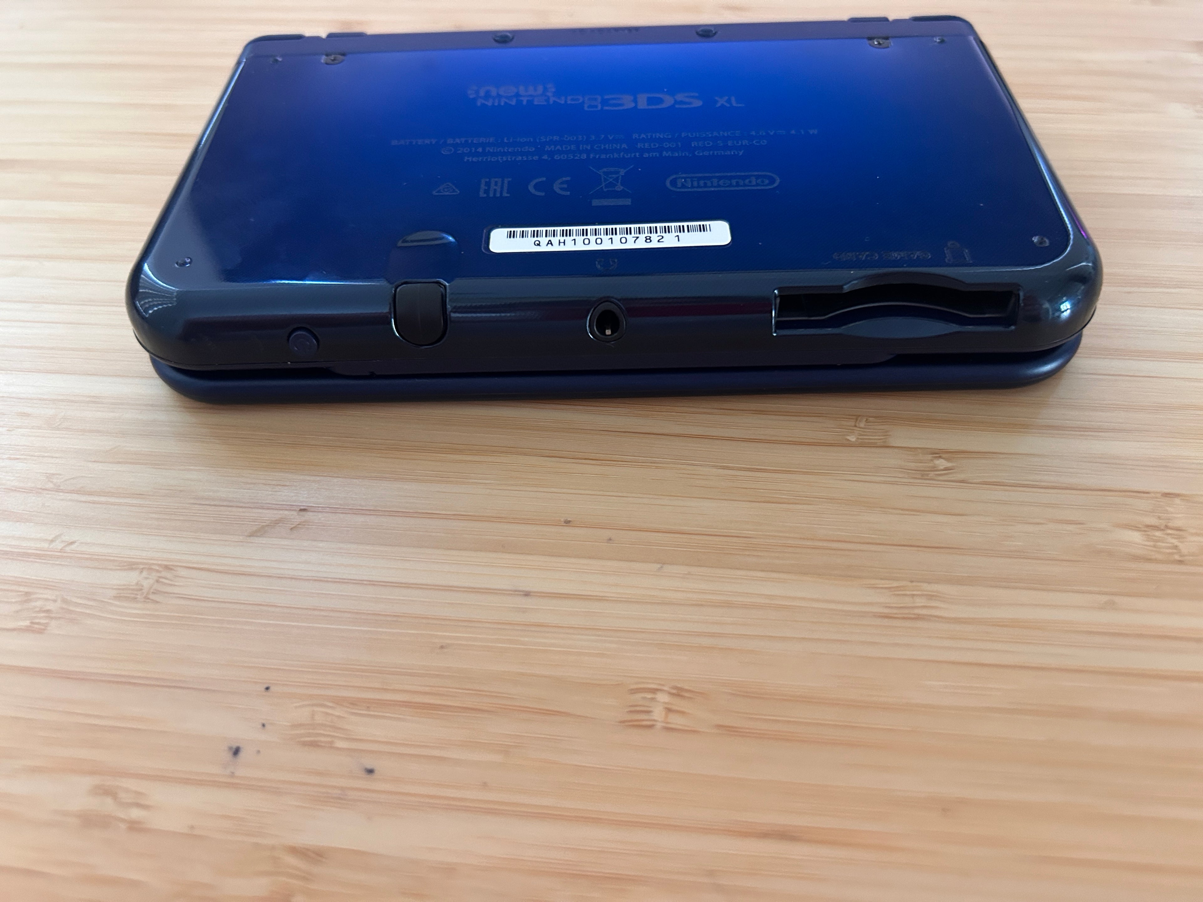 [Great] New Nintendo 3DS Xl, Metallic Blue, Top IPS, PAL, Charger + Stylus,