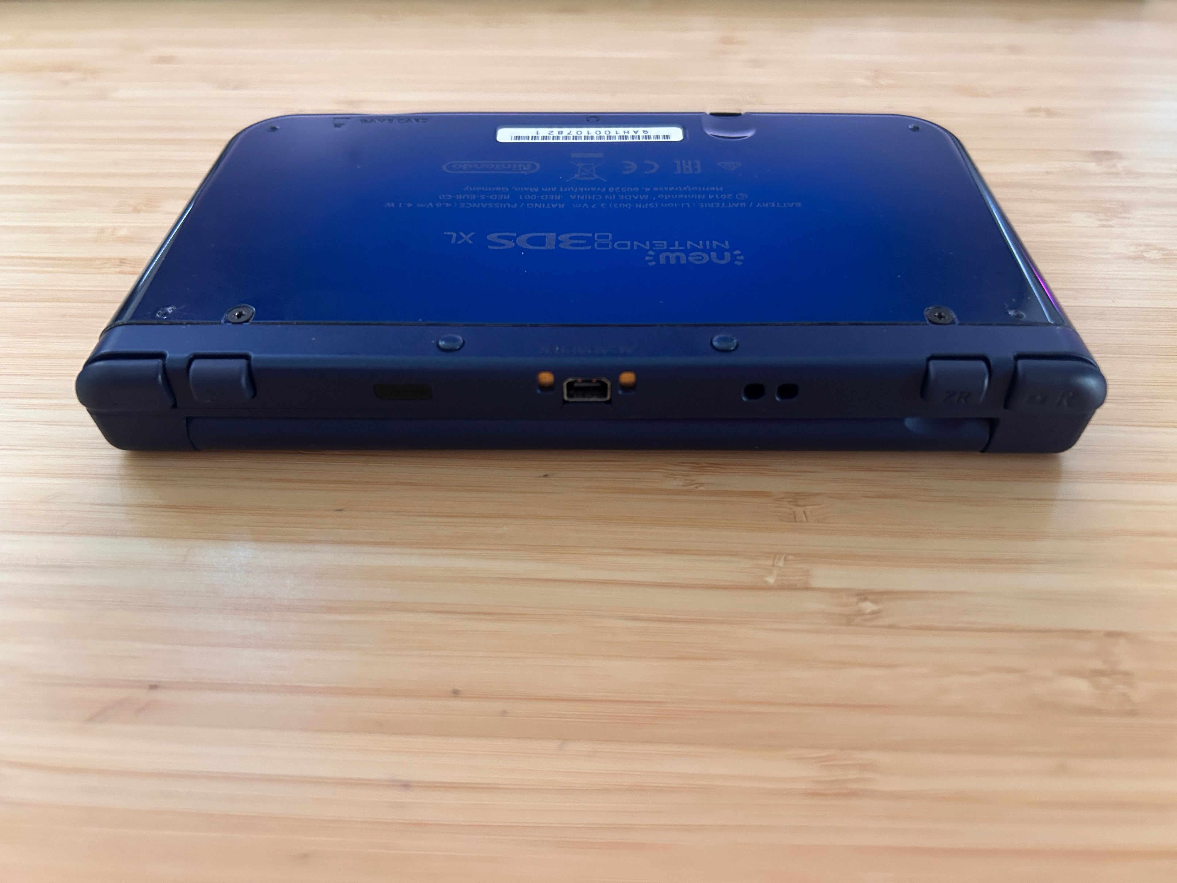 [Great] New Nintendo 3DS Xl, Metallic Blue, Top IPS, PAL, Charger + Stylus,