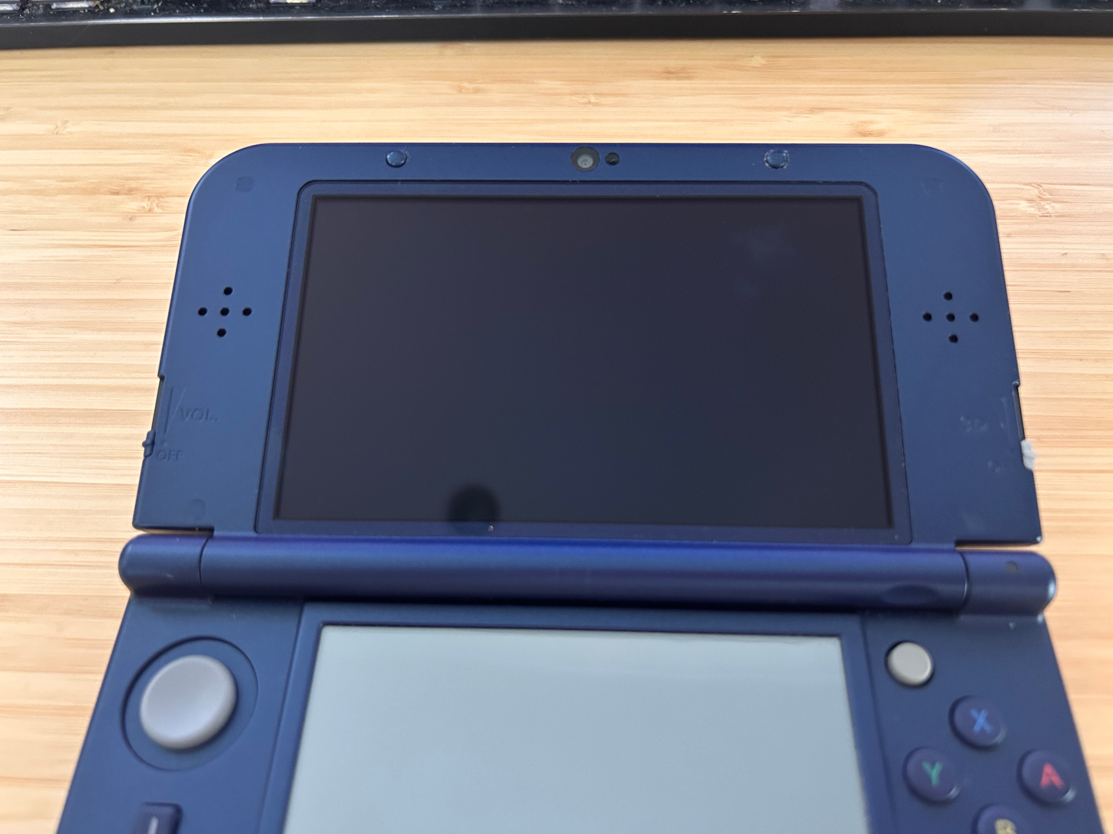 [Great] New Nintendo 3DS Xl, Metallic Blue, Top IPS, PAL, Charger + Stylus,