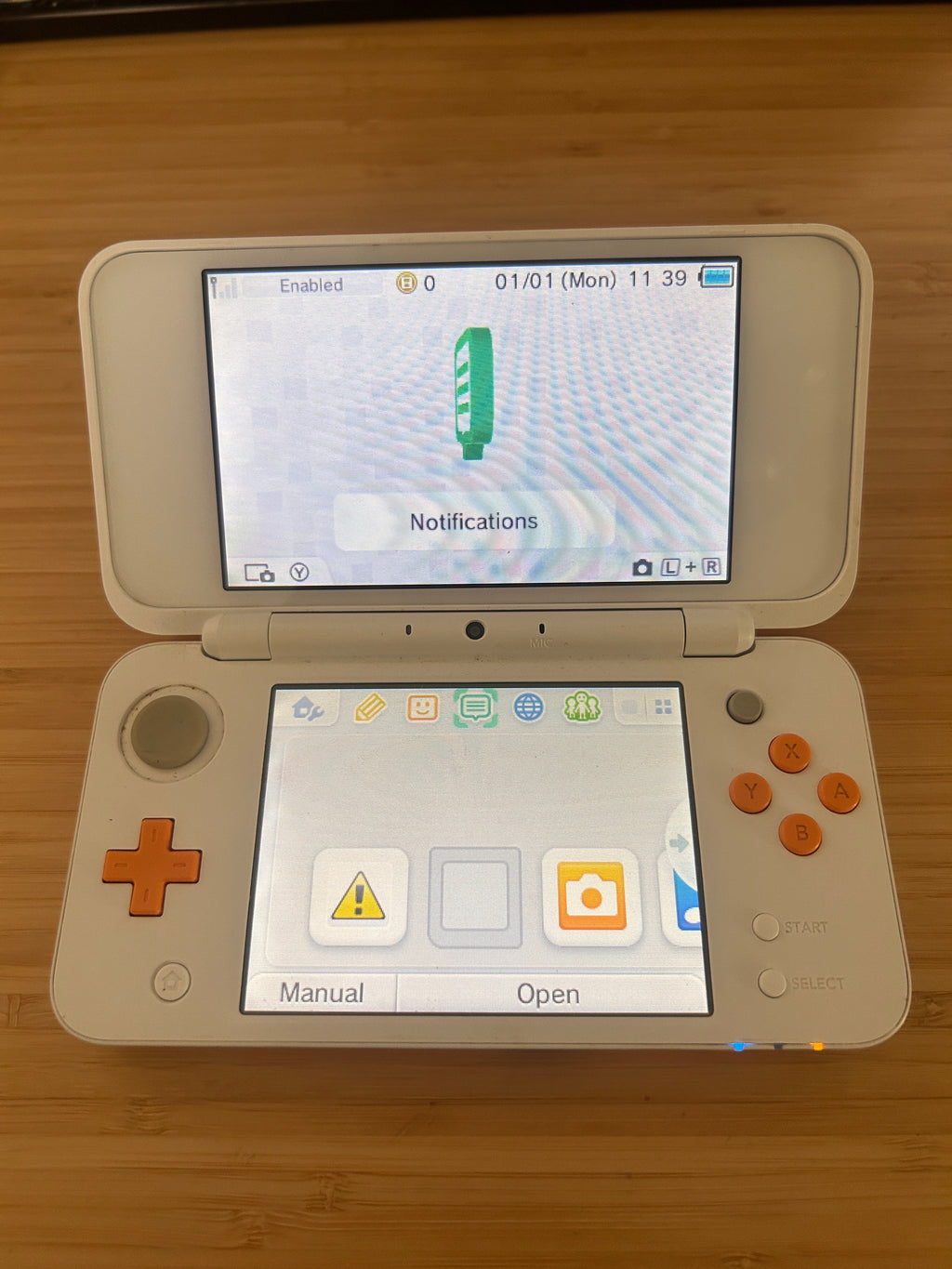 Nintendo 2ds XL - Orange & White with charger, Free Postage, PAL