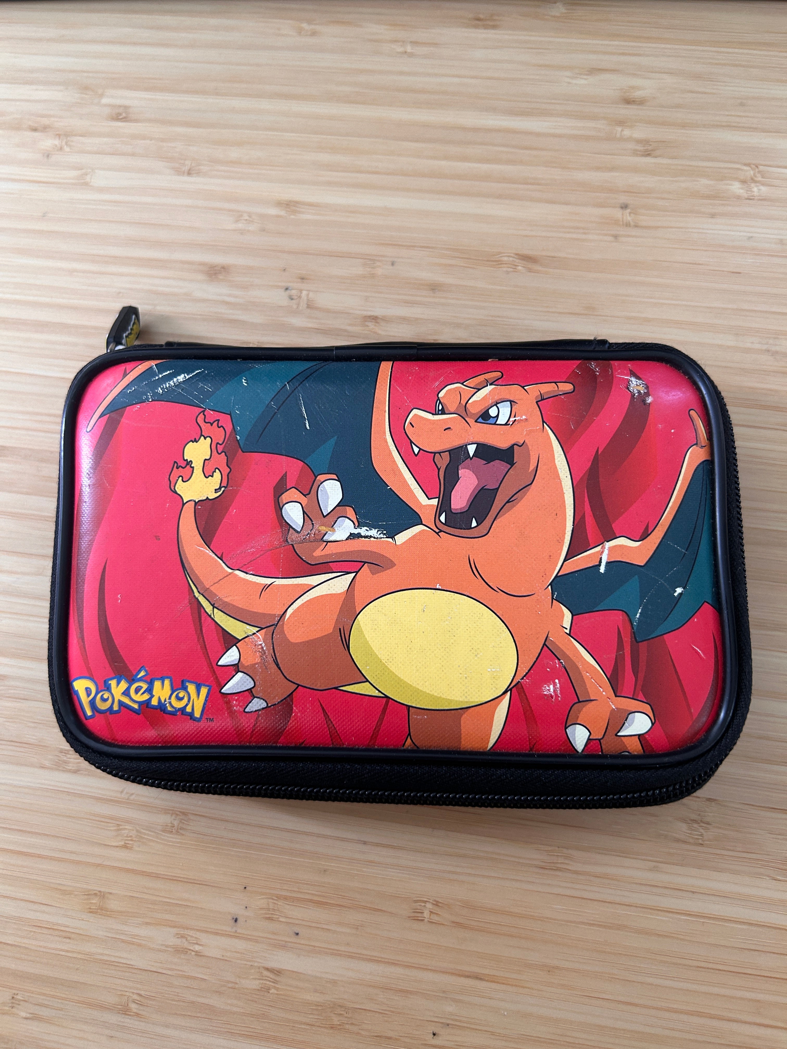 Genuine Charizard Pokémon Traveler Case Holder Nintendo 3DS