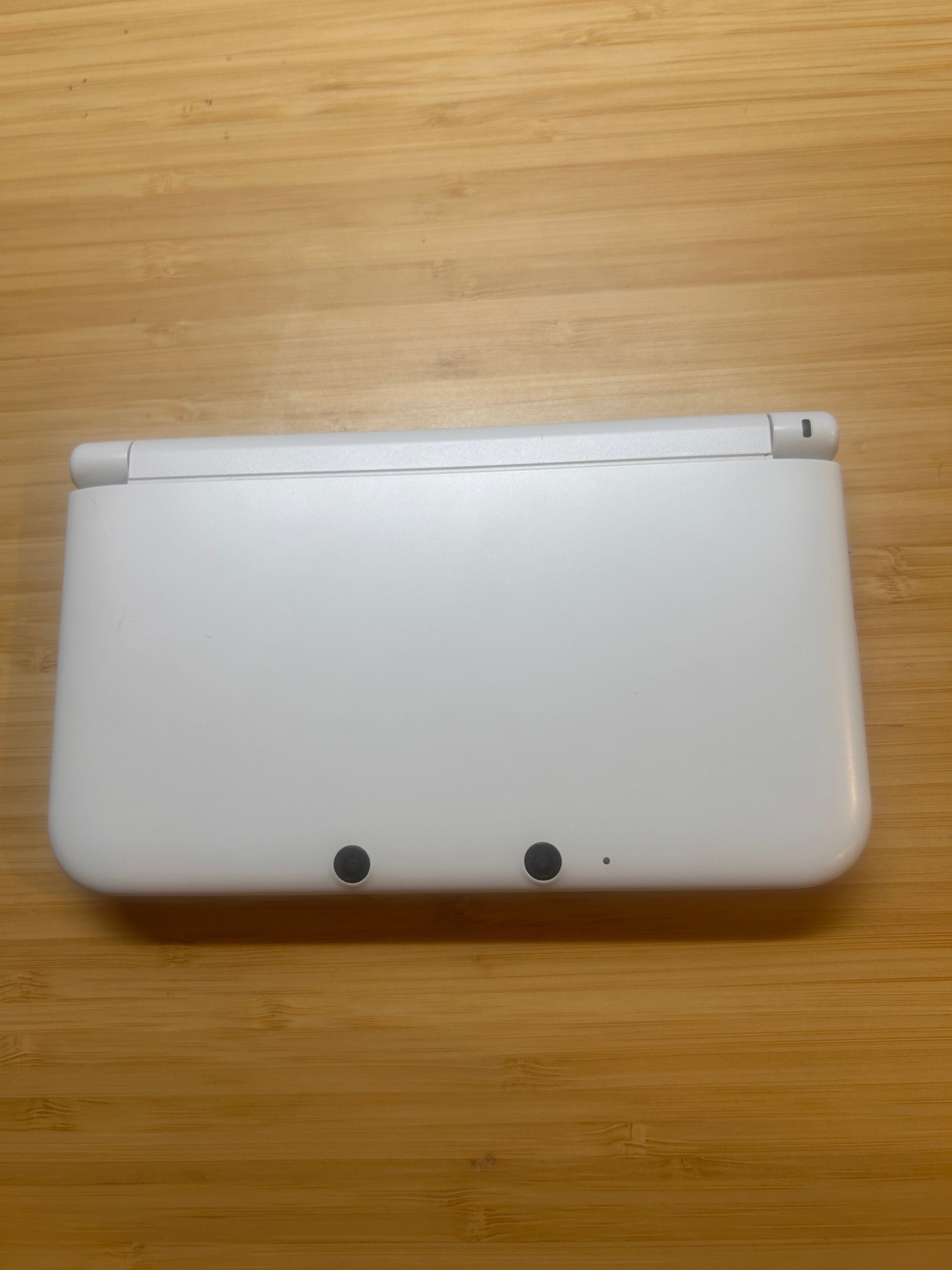 [Excellent] White Nintendo 3DS XL Console, PAL Region with Stylus