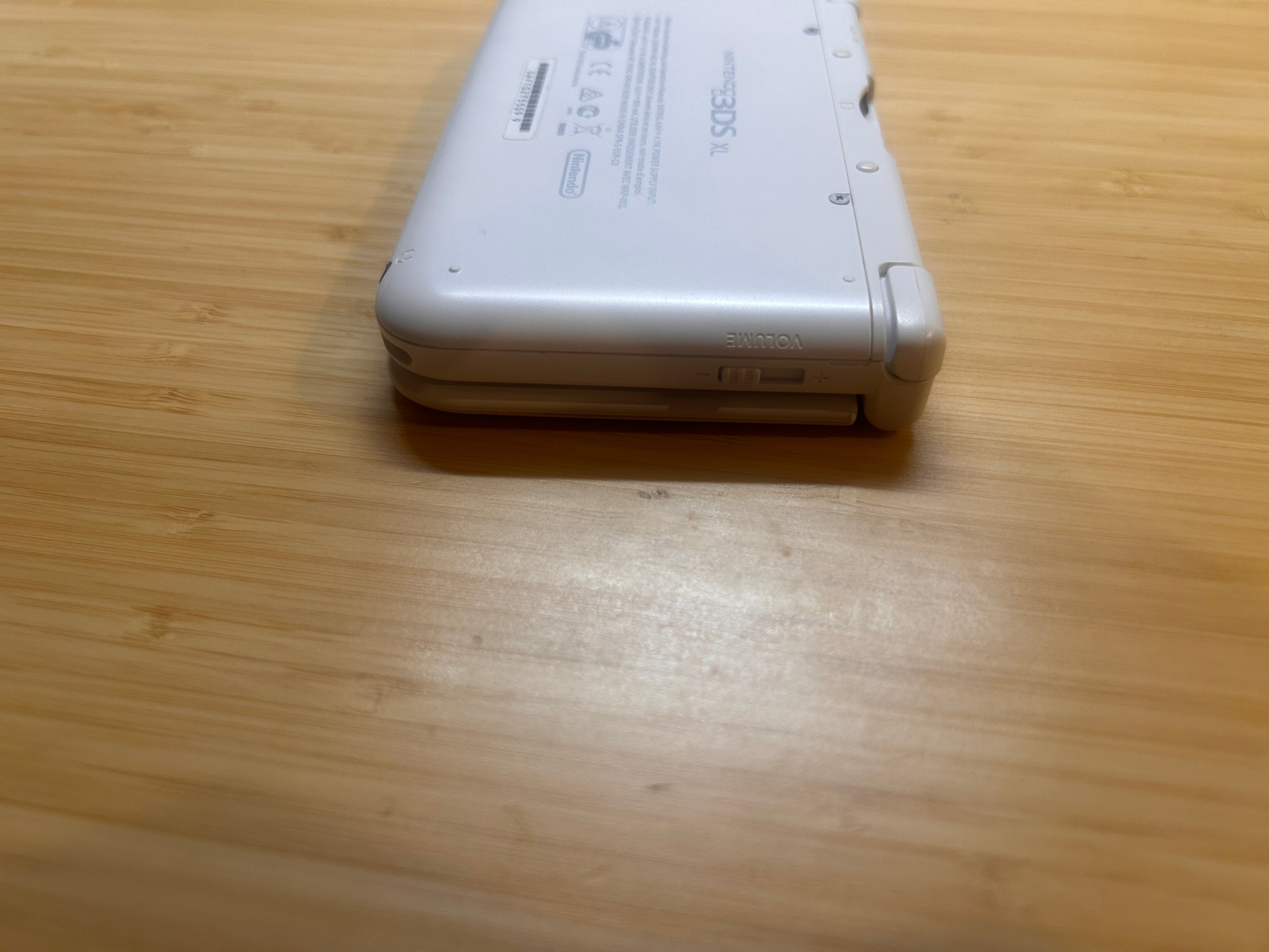 [Excellent] White Nintendo 3DS XL Console, PAL Region with Stylus