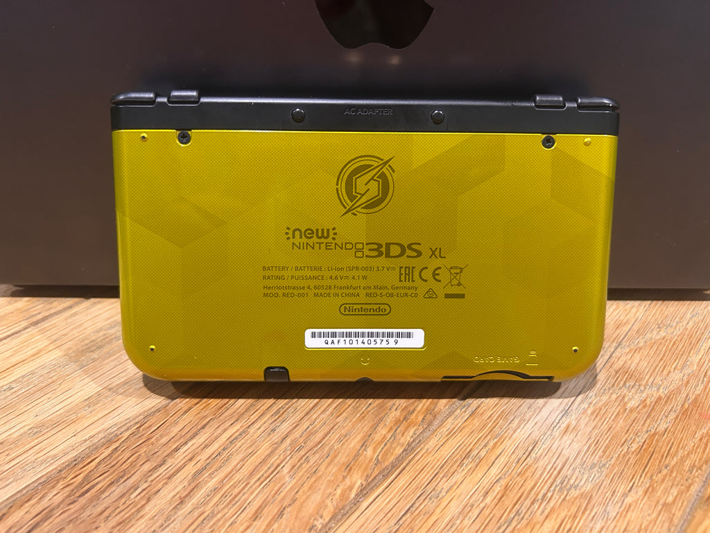 New Nintendo 3DS XL - Samus Returns Metroid Edition - With Stylus + Charge